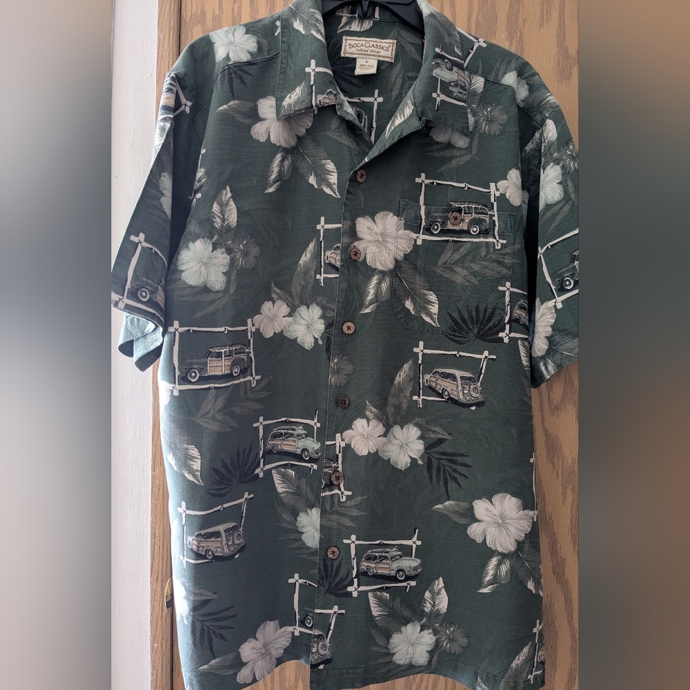 Men's Shirt Boca Classics Summer Island Floral Design Featuring Vintage Wagon